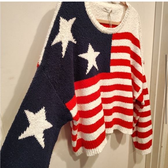 NWT moon & madison Patriotic Flag Sweater - Picture 3 of 4